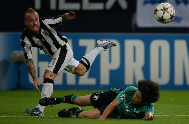 Stoch trof raak tegen Schalke.