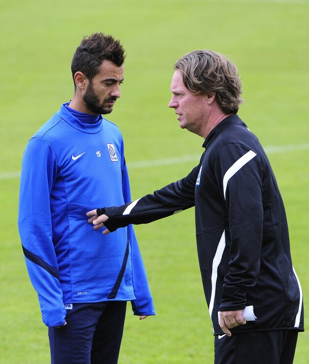 Fabien Camus met coach Mario Been