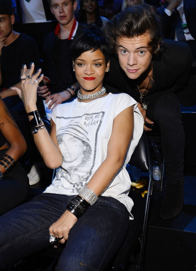 Harry poseert met Rihanna.