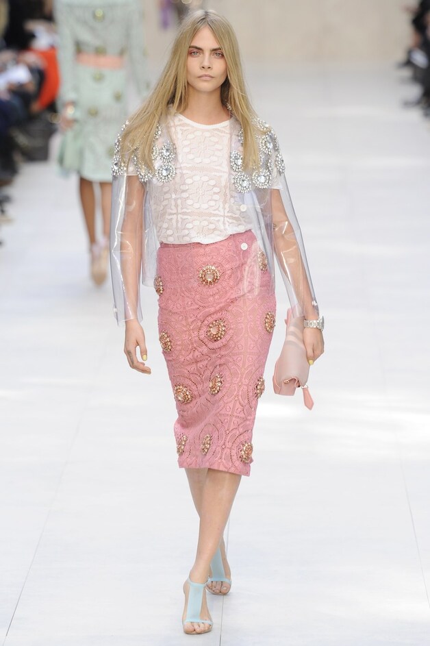 Bloemen bij Burberry.