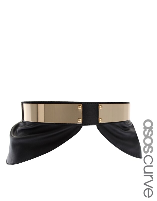 Opvallende metalen ceintuur bij Asos.com