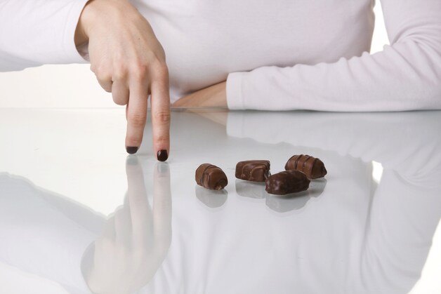 Negeer je zin in zoet niet, kies gewoon voor gezonde alternatieven, kleine porties en maximaal 200 kcal.