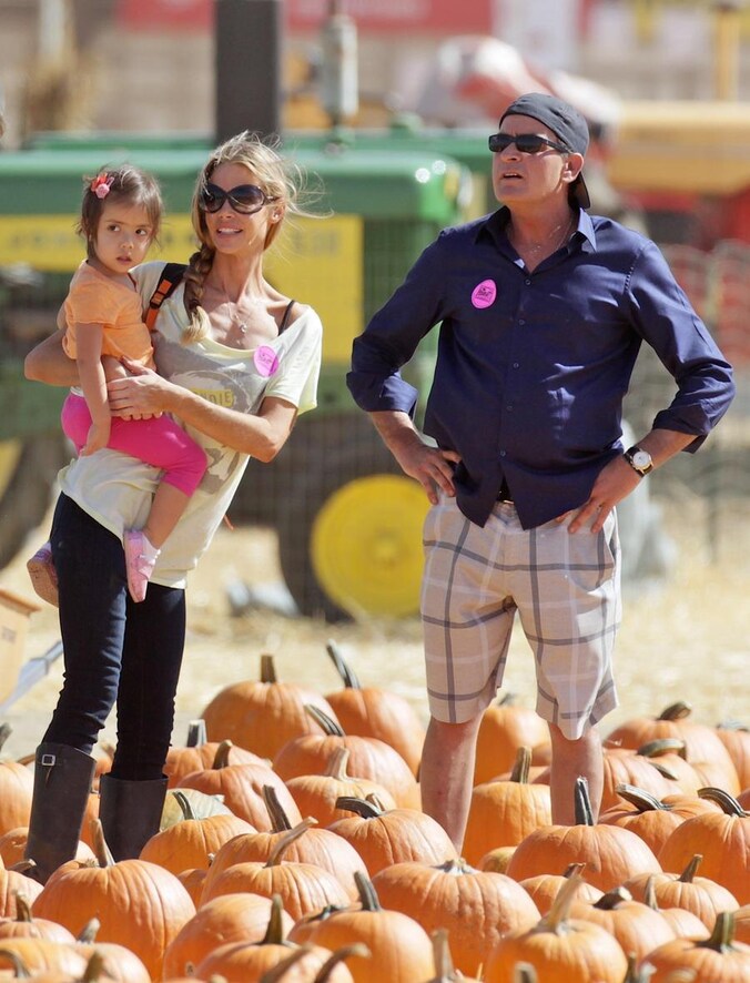 Denise Richards en Charlie Sheen met dochterje Eloïse.