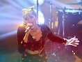 Miley Cyrus op het podium in Duitsland.