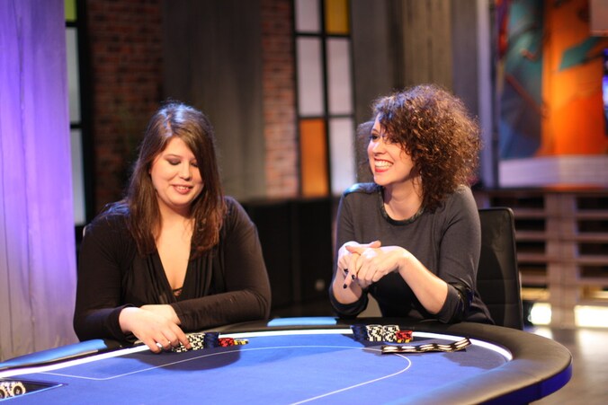 Anke Buckinx (r)