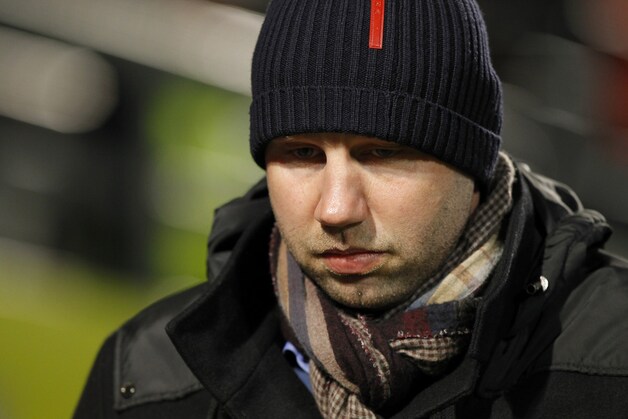 Bob Peeters kijkt bedenkelijk naar de Lokerse overmacht