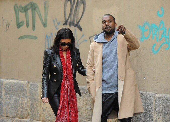Kim Kardashian West en Kanye West een week na hun huwelijk in Praag.