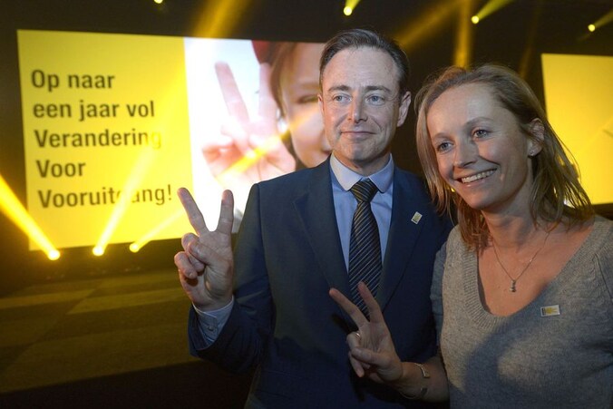 Voorzitter Bart De Wever en Annick De Ridder.