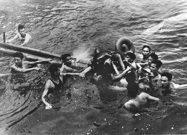 McCain werd in Vietnam gevangen genomen