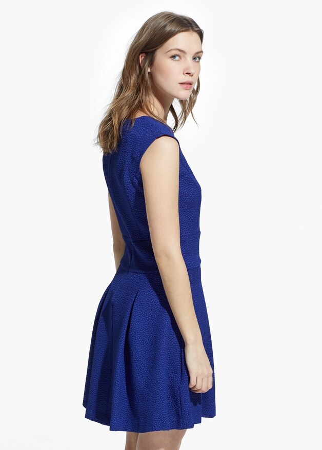 Jurk, €34,99, Mango.