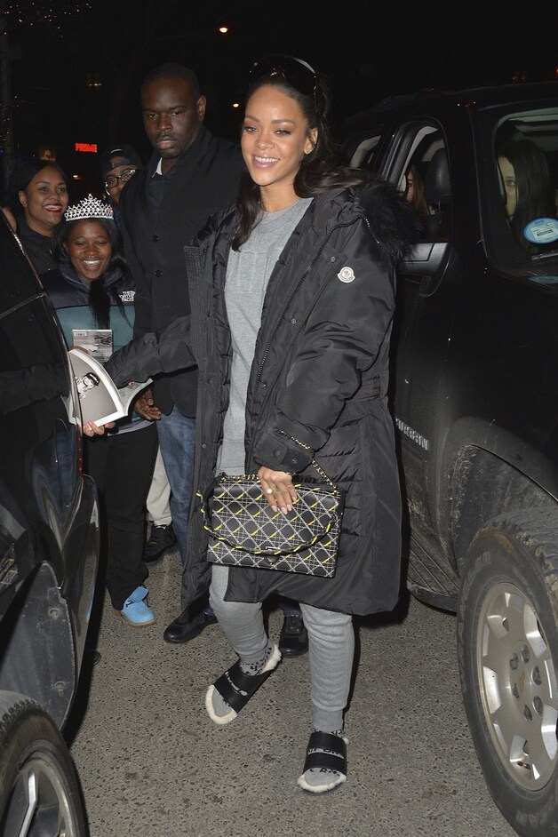 Rihanna en haar slippers