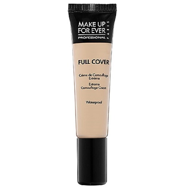 Make Up For Ever Full Cover Concealer, verbergt puistjes en oneffenheden, 18 euro.