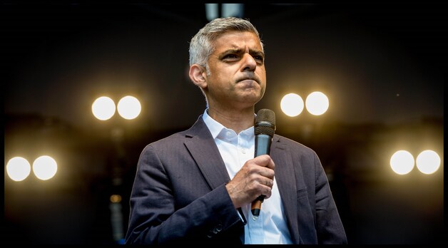 De Londense burgemeester Sadiq Khan woont vandaag een spoedoverleg bij.