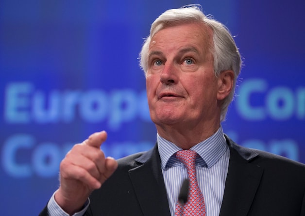 Onderhandelaar voor de EU, Michel Barnier. "De onderhandelingen gaan van start als de EU klaar is, maar de klok tikt."