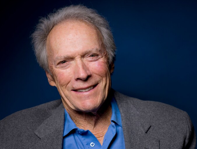 Acteur Clint Eastwood kondigde afgelopen weekeinde aan dat de Republikein Mitt Romney zijn steun geniet.