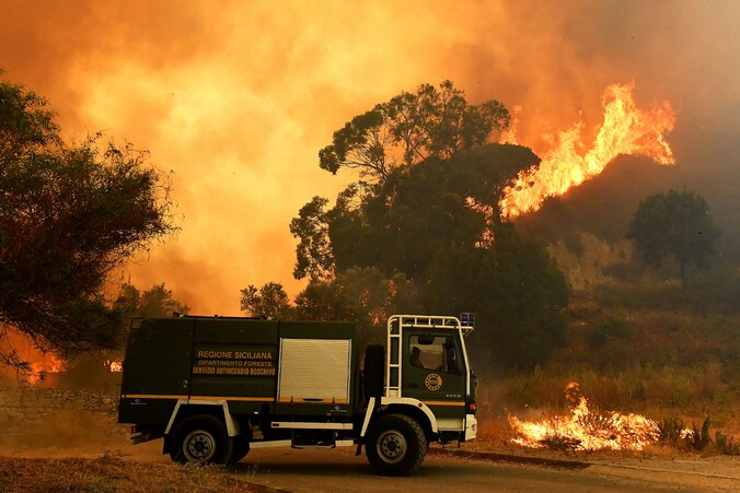Bosbrand in het noordoosten van Sicilië, vorige maand. Illustratiefoto.