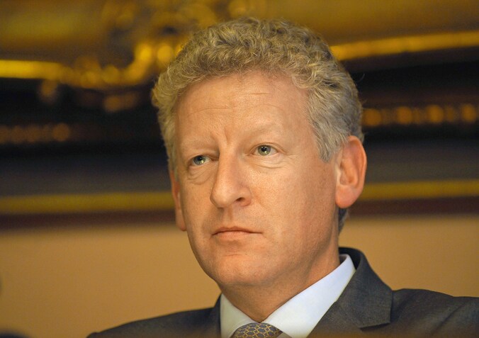 Minster De Crem deed de opmerking over de vervlaamsing van de legertop af als "bla bla bla".