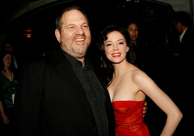 Actrice Rose McGowan in betere tijden met 'het Varkensmonster' Harvey Weinstein. Zij was één van de eerste actrices die hem openlijk beschuldigde van verkrachting. 