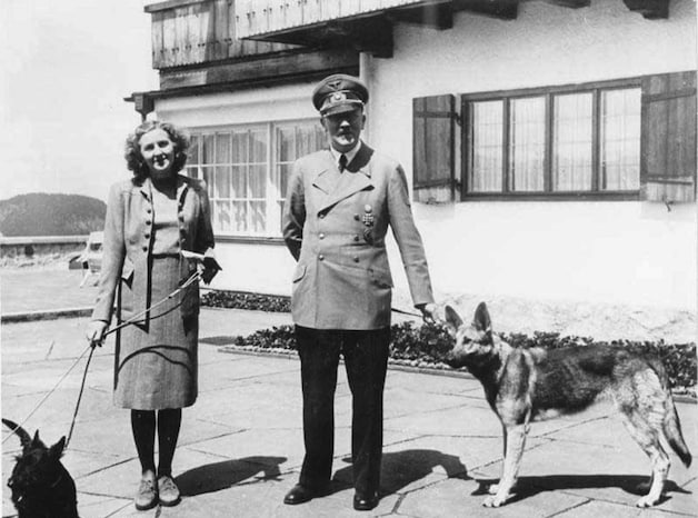 Hitler was bang in de 123 meter hoge bronzen lift, Eva Braun danste in ...