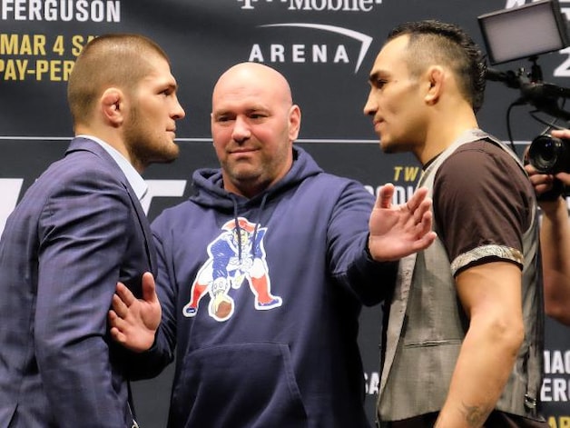 Ferguson versus Nurmagomedov moest vorig jaar al plaatsvinden. In het midden Dana White.