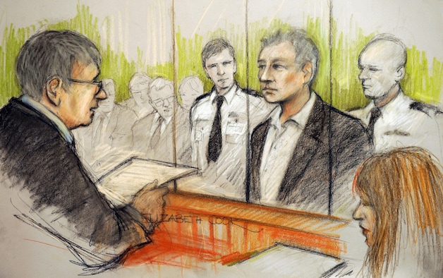 Julian Assange zit sinds dinsdag in de cel. Hier de officiële rechtbankschets.