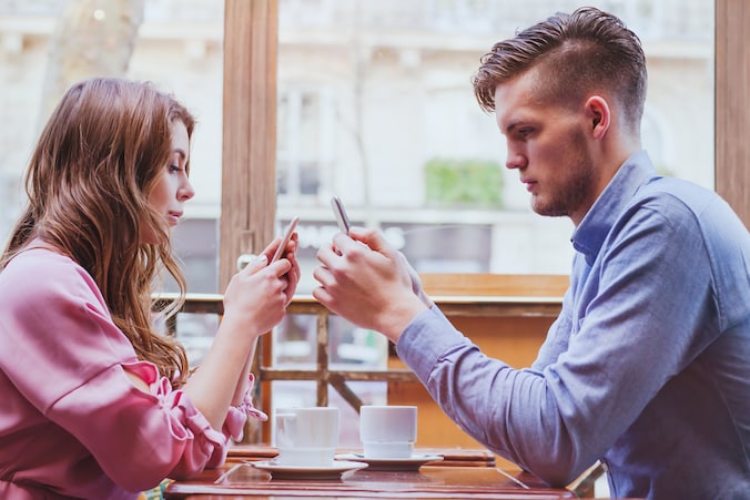 Een deftige smartphone hoeft geen stukken van mensen te kosten.