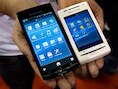 Twee Xperia-modellen die in 2011 werden voorgesteld op de CES- beurs.