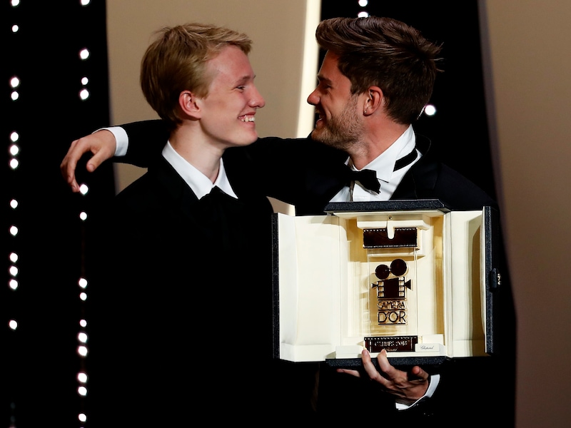 Lukas Dhont wint Caméra d'Or voor Beste Regiebuut met 'Girl' in Cannes, Netflix koopt Amerikaanse filmrechten