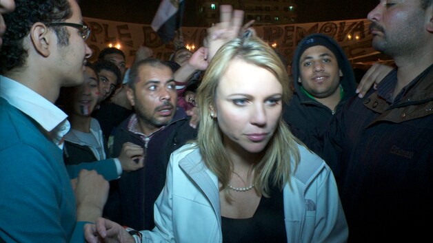 Lara Logan net voor het moment dat ze zou aangerand worden op het Tahrirplein.
