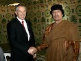 Blair en Kadhafi, hier tijdens een officieel Brits staatsbezoek aan Libië in mei 2007.