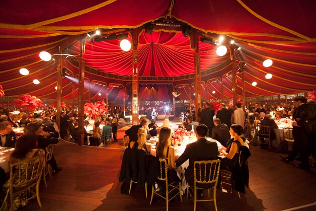 In deze spiegeltent zal de exclusieve showcase van Helmut Lotti worden opgenomen. 
