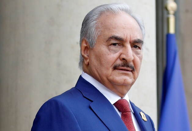 Tazirbu staat onder controle van de troepen van opperbevelhebber Khalifa Haftar (foto) de sterke man in het oosten van Libië. 