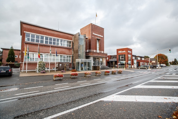 Illustration picture shows the city hall in Zelzate, Saturday 10 November 2018