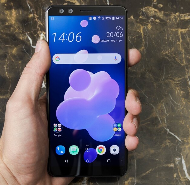 De HTC U12+.