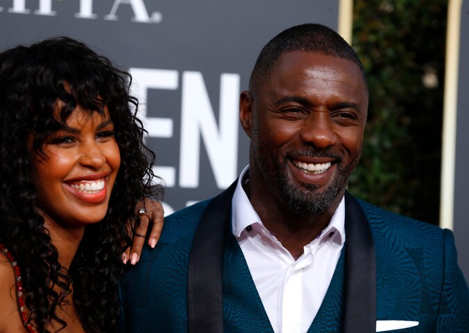 Sabrina Dhowr en Idris Elba op de rode loper van de Golden Globes. 