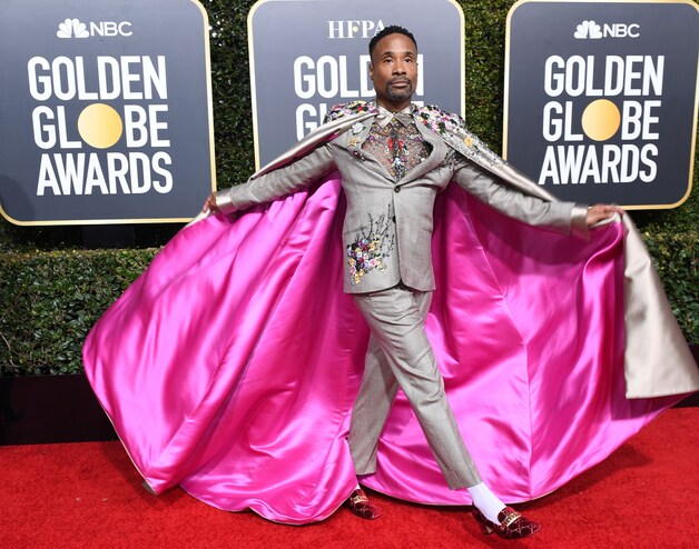 Billy Porter uit ‘Pose’ poseert met plezier op de rode loper.
