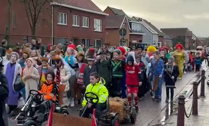 Carnavalstoet GBS De Meikever