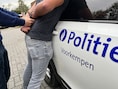 Verborgen zak met drugs leidt tot arrestatie van twee verdachten in Malle