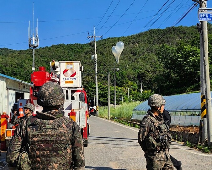 Noord-Korea lanceerde opnieuw ballonnen met afval richting het Zuiden na een soortgelijke actie eerder deze week, volgens het Zuid-Koreaanse leger.
