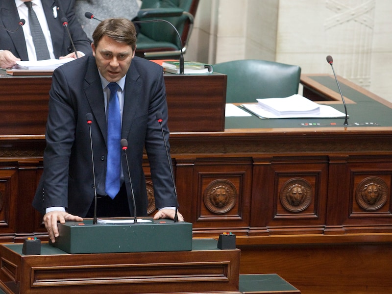 Denis Ducarme (MR): "Di Rupo is voortaan eerste minister, en geen PS-voorzitter meer."