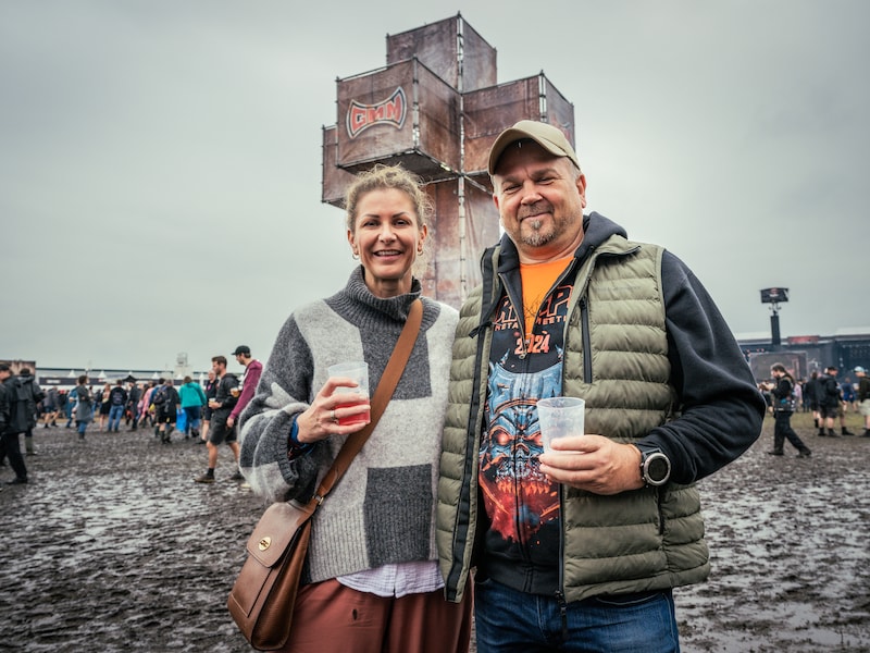 “Dat is toch spuuglelijk?”: cipier Kjerstin gunt haar man vier dagen per jaar toch een metal-shirt op Graspop