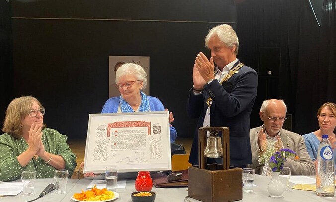 Jeanine Poelman (81) is overleden: “Haar woonkamer groeide uit tot het ...