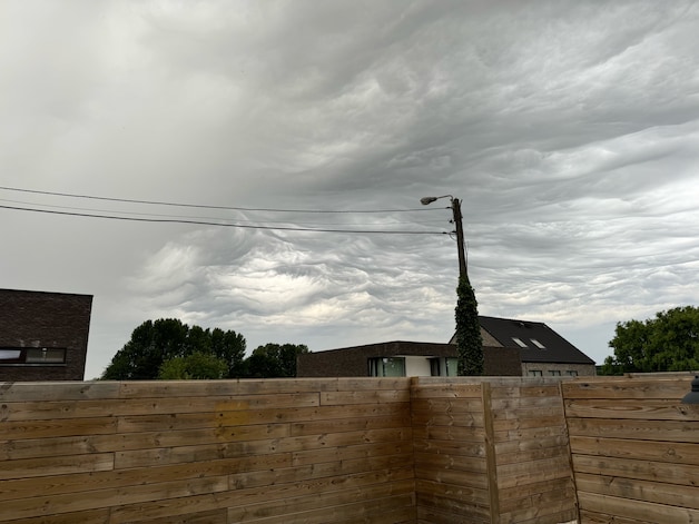Wolken in Buvingen-Gingelom.