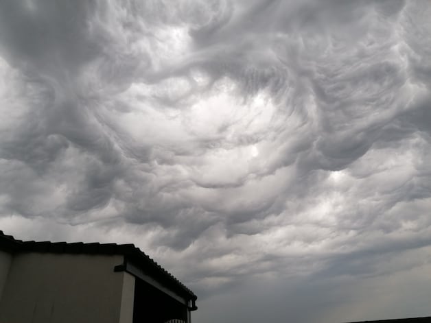 Bijzondere wolken in Waarmont (Landen).