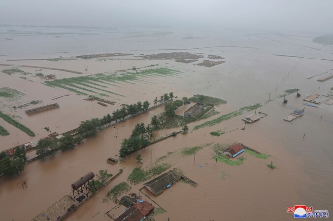 Overstroomd gebied in de Noord-Phyongan provincie in Noord-Korea.