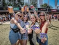 Pukkelpop zweert als enige grote festival nog bij papieren drankbonnetjes: waarom doen ze dat? En geef je zo meer of net minder uit?