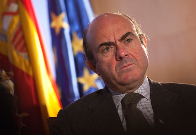 De Spaanse minister van Economie Luis de Guindos.