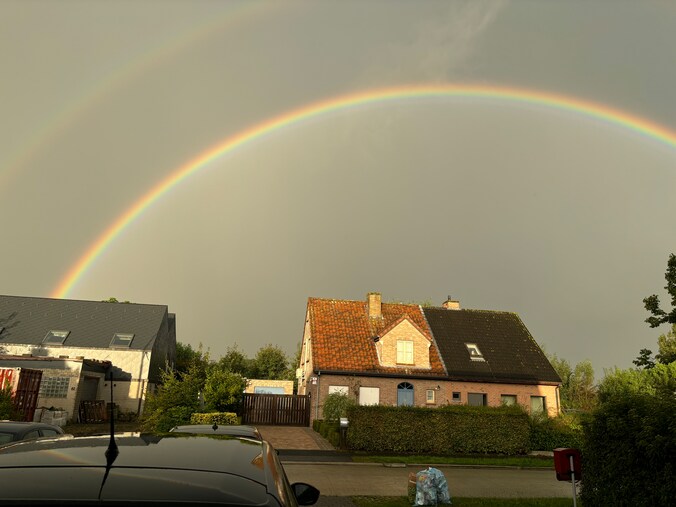 Dubbele regenboog in Lovendegem.