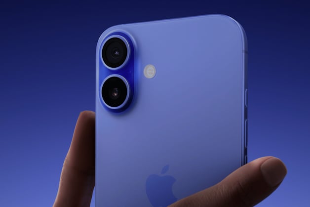 De nieuwe iPhone 16 komt er zoals voorspeld in het blauw.