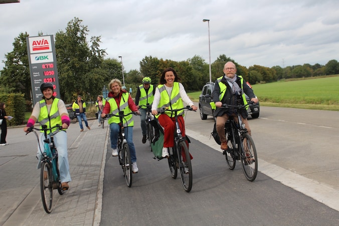 Stabroek trekt ruim 209.000 euro uit voor vernieuwing fietspad ...